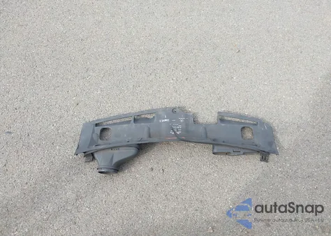 2012 Mercedes-Benz C 250 Sport z USA, uszkodzony, nr VIN WDDGF4HB6CA621094